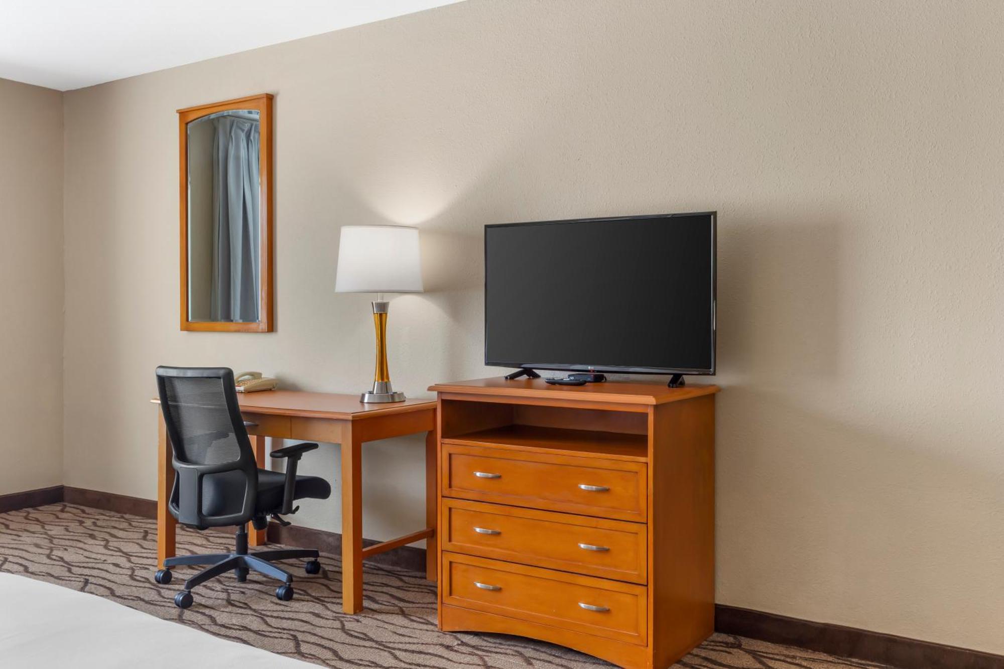 Comfort Inn & Suites Chesapeake - Portsmouth Exterior foto